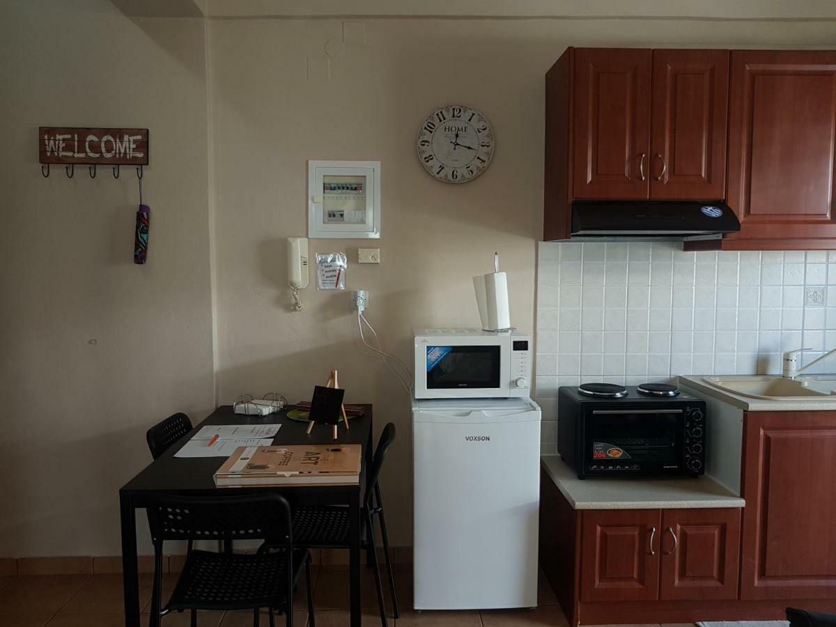 Cozy Loft Appartement Mesolóngion Buitenkant foto